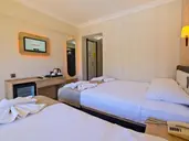 Moni Hotel