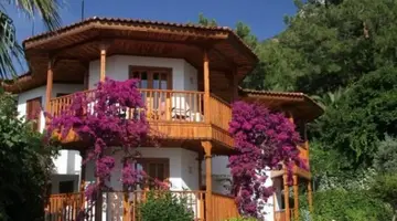 MONTANA PINE RESORT HOTEL