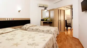 MONTE CARLO