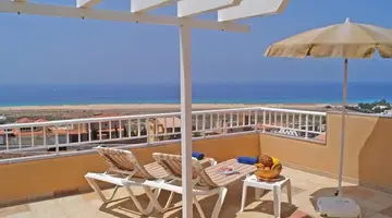 Monte Solana Villas by LIVVO