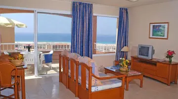 Monte Solana Villas by LIVVO
