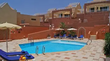 Monte Solana Villas by LIVVO