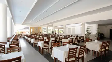 MONTEBELLO RESORT HOTEL