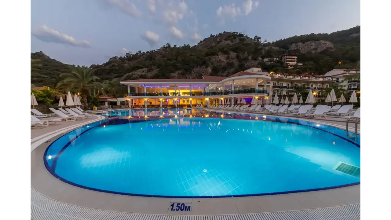MONTEBELLO RESORT HOTEL