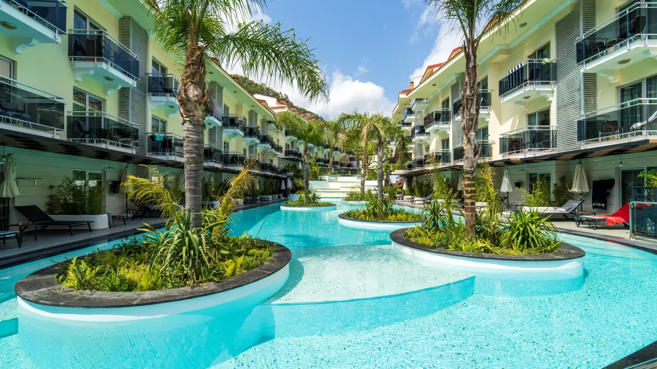 MONTEBELLO RESORT HOTEL