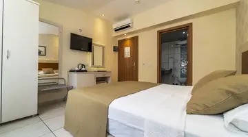 MONTEBELLO RESORT HOTEL