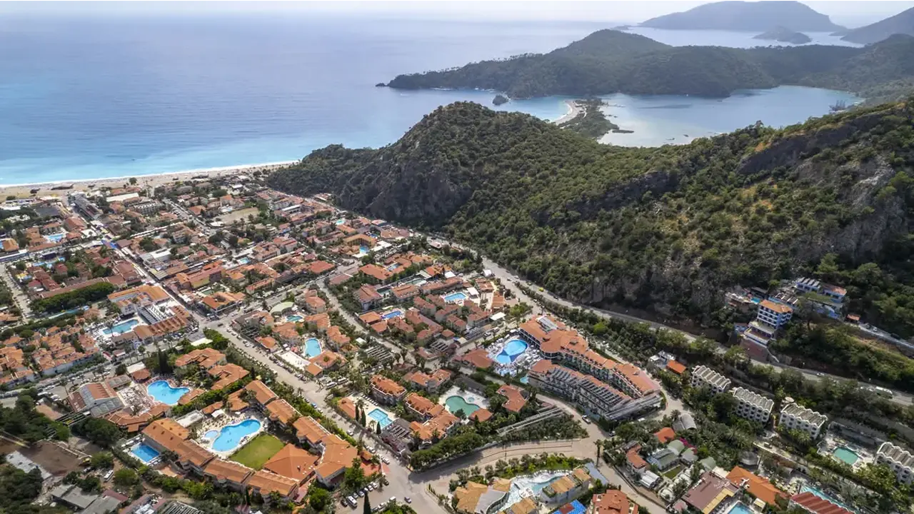 MONTEBELLO RESORT HOTEL