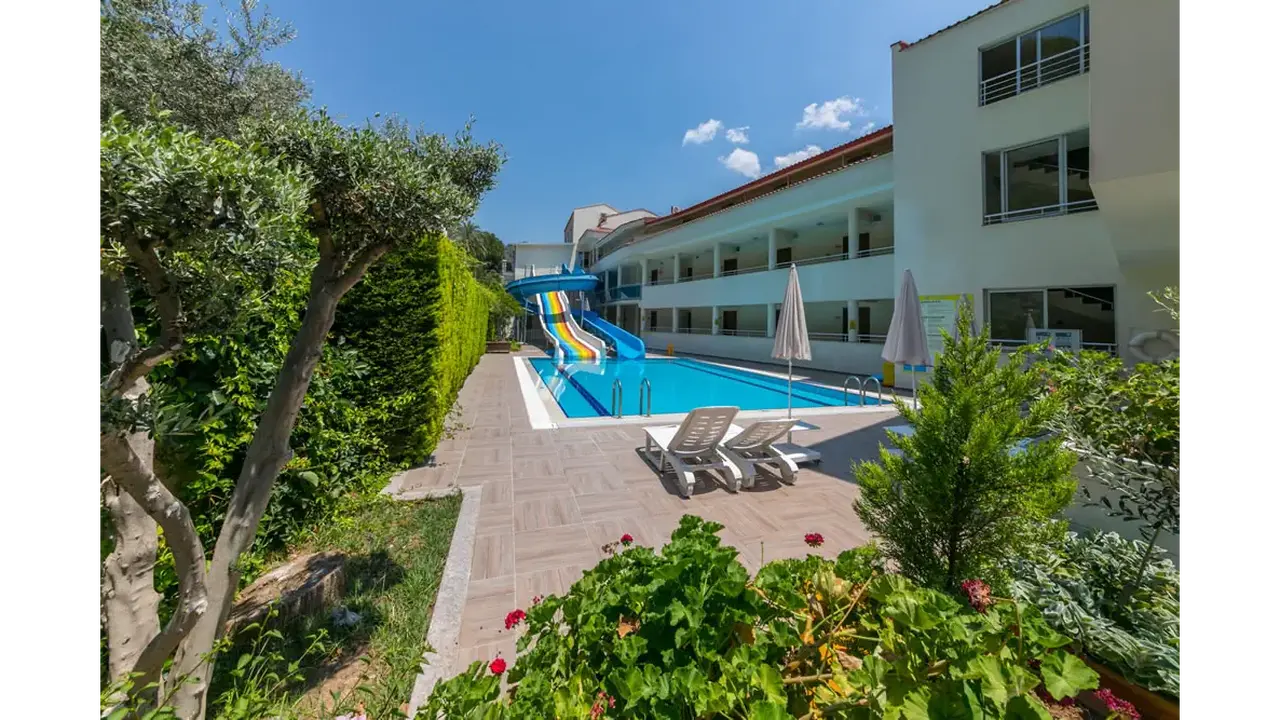 MONTEBELLO RESORT HOTEL