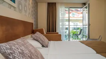 MONTEBELLO RESORT HOTEL