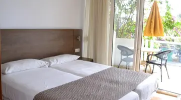 Montemayor Apartments