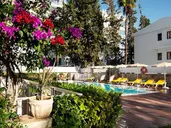 Montemayor Apartments