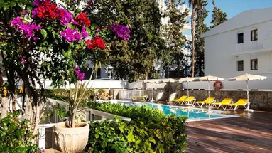 Montemayor Apartments