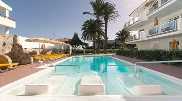 Montemayor Apartments