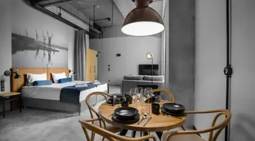 Montownia Lofts & Experience