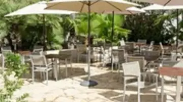 Moon Dreams Paraiso