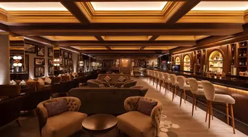 Moon Palace - The Grand