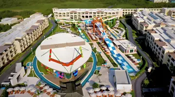 Moon Palace - The Grand