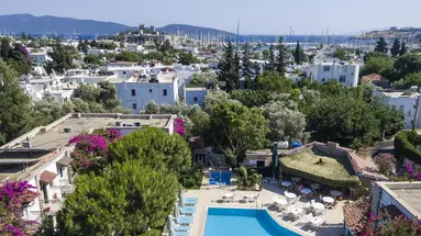MOON SHINE HOTEL SUITES