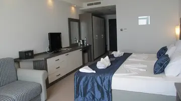 Moonlight hotel