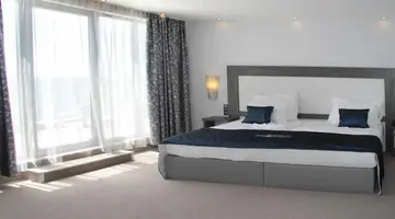 Moonlight hotel