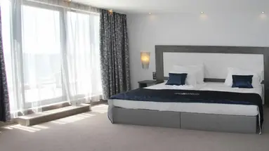 Moonlight hotel