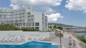 Moonlight hotel