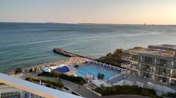Moonlight hotel
