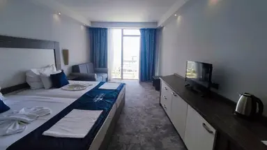 Moonlight hotel