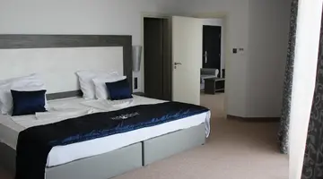 MOONLIGHT HOTEL