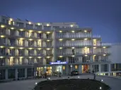 Moonlight hotel