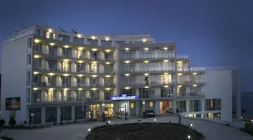 Moonlight hotel