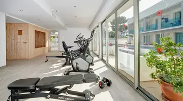 More Hotel
