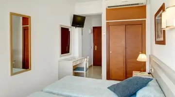 More Hotel