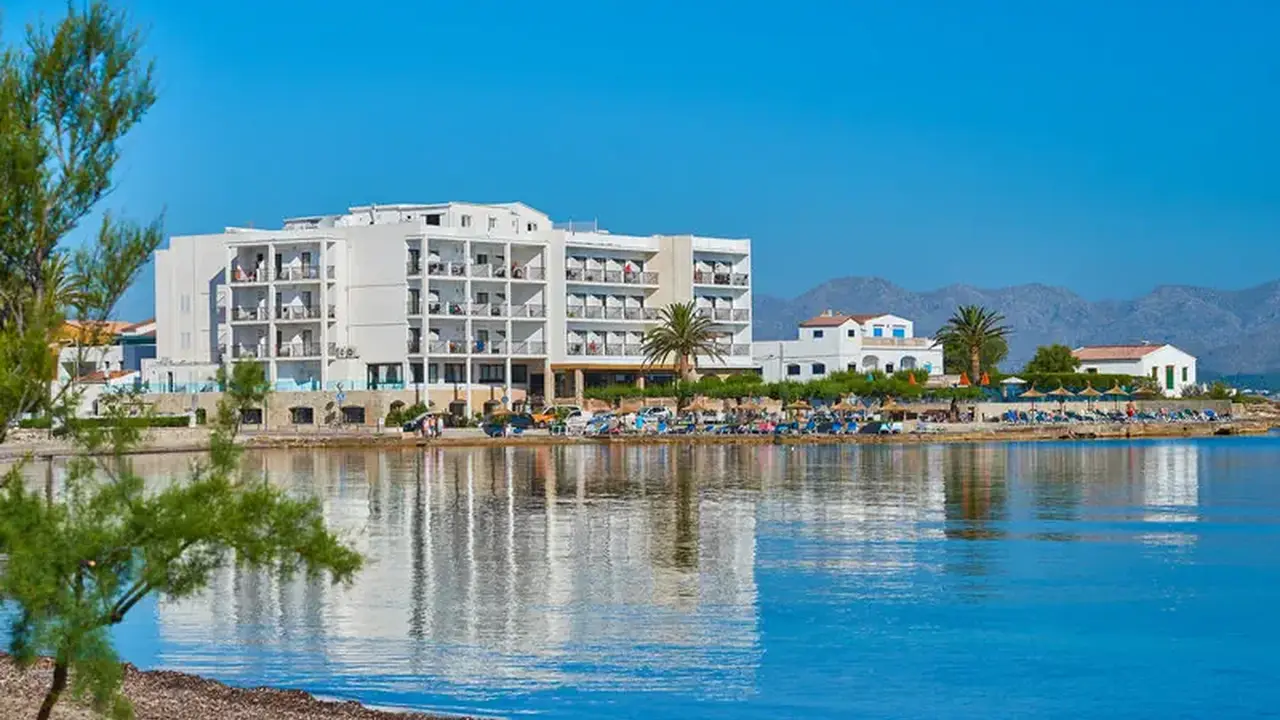 More Hotel