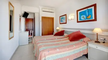 More Hotel
