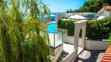 Mouikis Sun Village