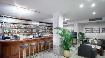 mount lavinia