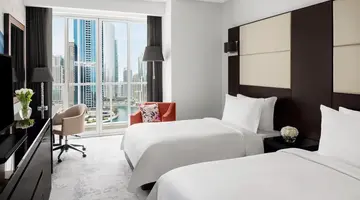 Movenpick Hotel Jumeirah Lakes Towers