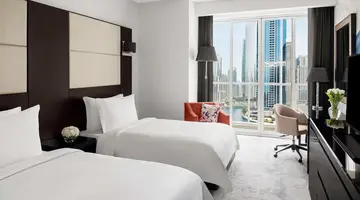 Movenpick Hotel Jumeirah Lakes Towers