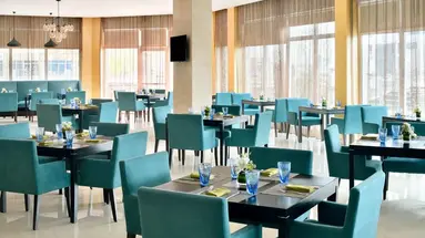 Movenpick Hotel Jumeirah Lakes Towers
