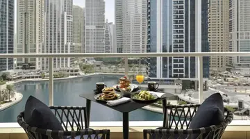 Movenpick Hotel Jumeirah Lakes Towers
