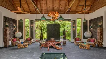Movenpick Resort Kuredhivaru Maldives