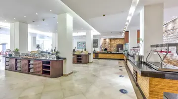Movenpick Resort & Spa Tala Bay