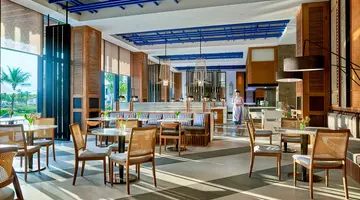 Movenpick Resort Waverly