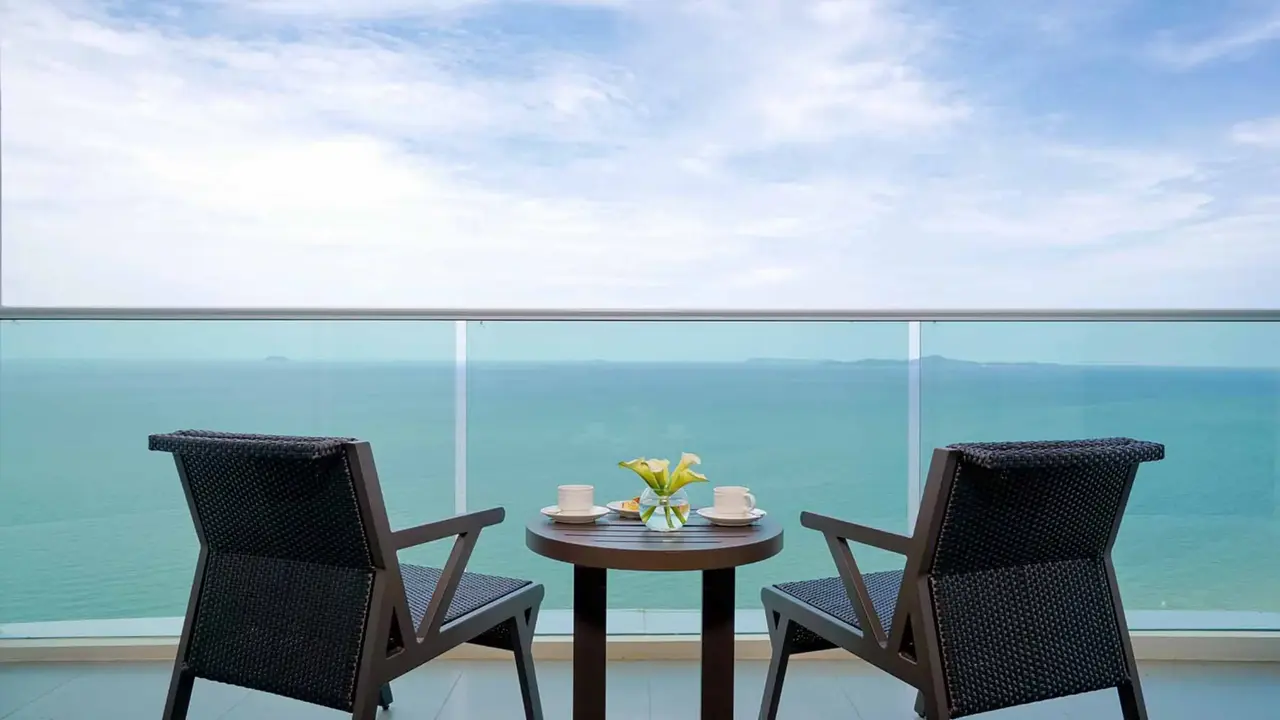 MOVENPICK SIAM HOTEL NA JOMTIEN PATTAYA