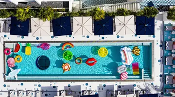 Moxy Miami South Beach