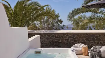 Mr. And Mrs. White Santorini 4