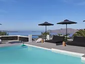 Mr. And Mrs. White Santorini 4