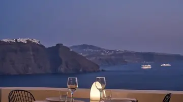 Mr and Mrs White Santorini