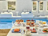 Mr & Mrs White Hotel Paros
